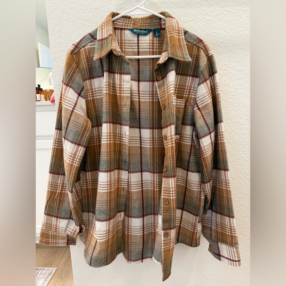 Men's Plaid Button-Down Shirt Jacket in Brown and Olive